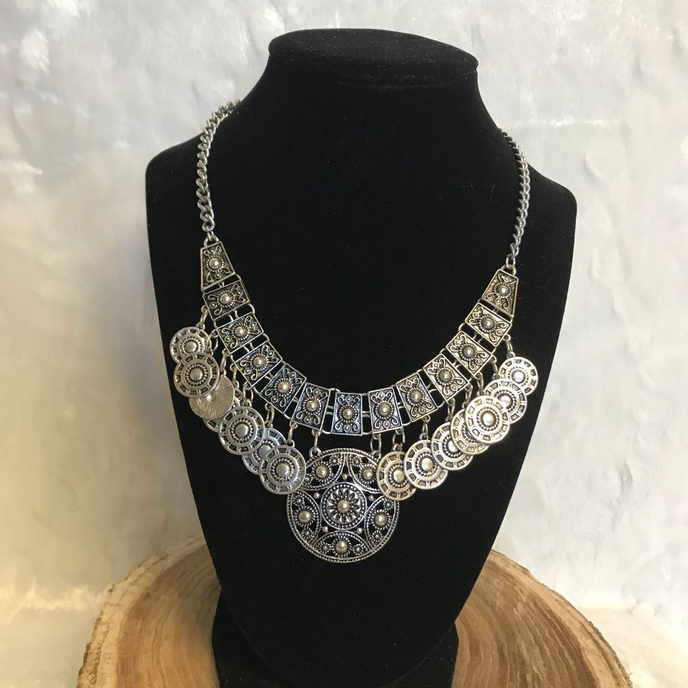 Statement necklace Gunmetal silver tone medallions